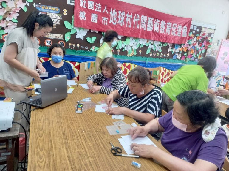 LINE_ALBUM_2025.6.10 畫出心中的感謝。 回顧生命中深藏的感謝. 運用手部指尖小肌肉