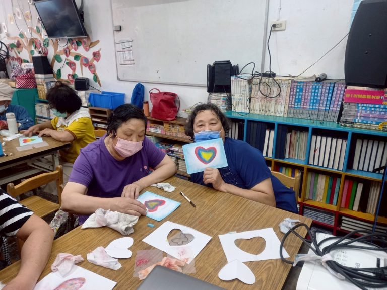 LINE_ALBUM_2025.6.10 畫出心中的感謝。 回顧生命中深藏的感謝. 運用手部指尖小肌肉