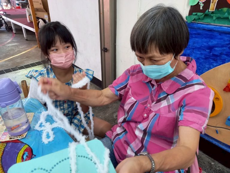 LINE_ALBUM_2025.8.14 動物傳線畫。手作讓長輩動腦思考手腦並用